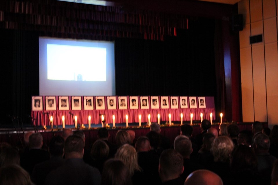 U Bikošima upriličen ukop 16 Hrvata koje su ubili pripadnici tzv. Armije BiH 1993. godine