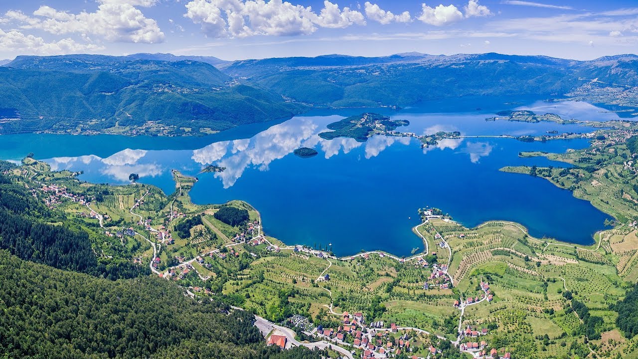 VIDEO: Pogledajte ljetne kadrove prelijepog Ramskog jezera iz zraka