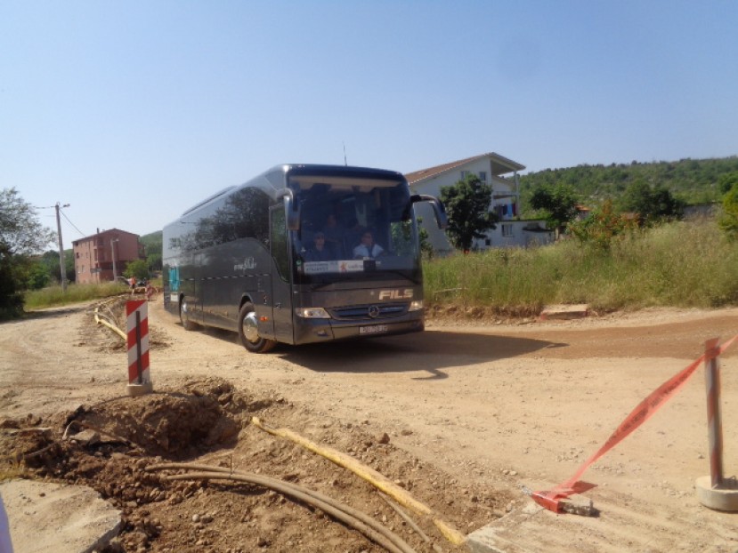 Vozači se ponašaju po narodnoj: Kraće je bliže