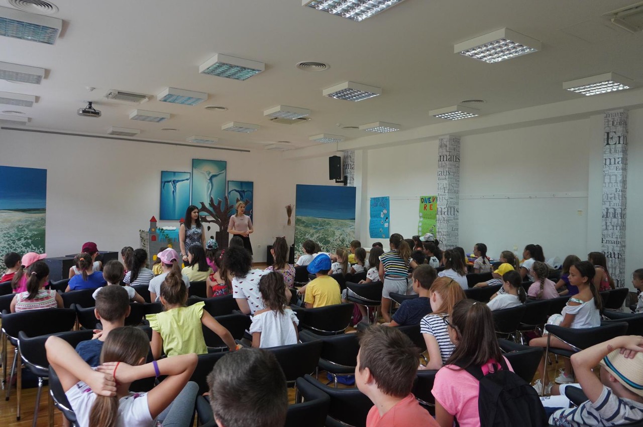 FOTO: Mini turneja mladih glumaca iz Gradnića