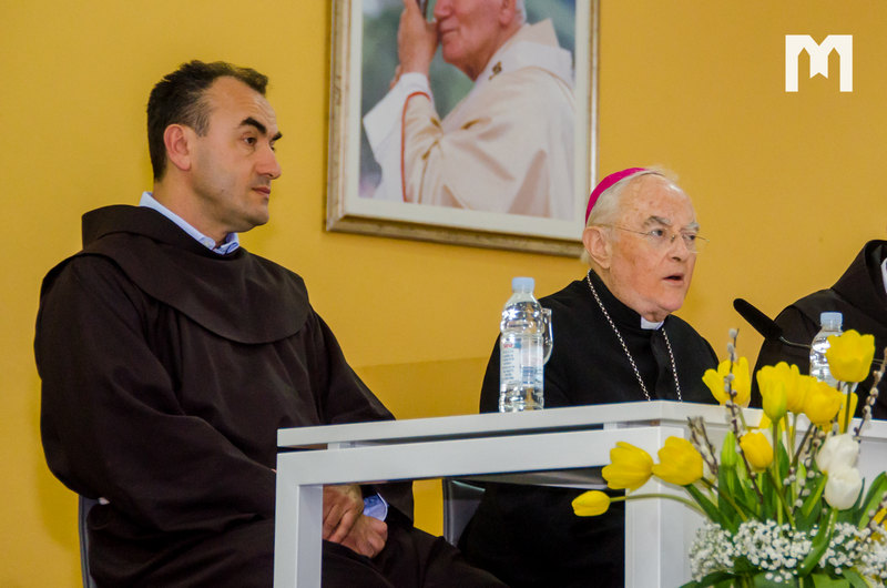 Sutra konferencija za medije mons. Henryka Hosera i fra Marinka Šakote