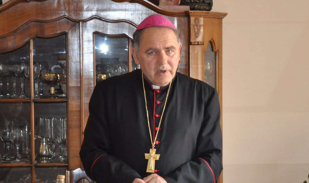 Papa Franjo prihvatio odreknuće biskupa kotorskog mons. Ilije Janjića