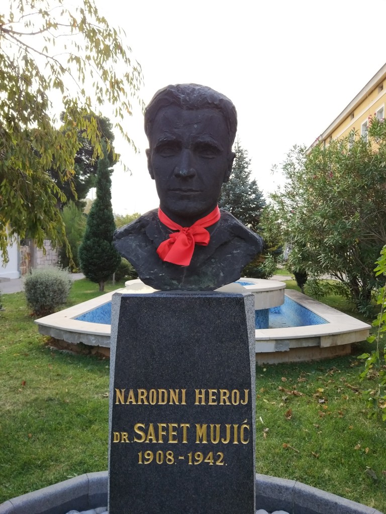 U Mostaru obilježen Svjetski dan kravate