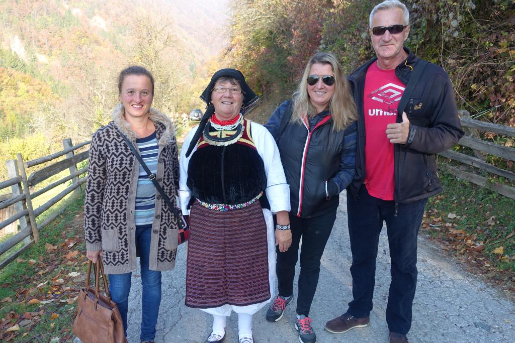 FOTO: Brojni sudionici na Molitvenom danu za Domovinu na Bobovcu