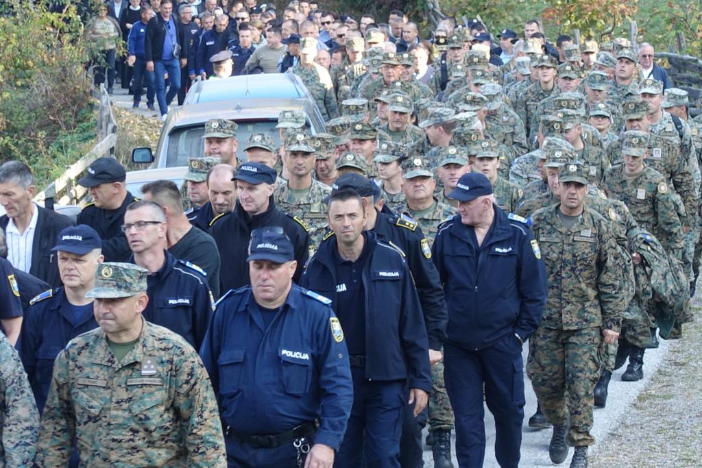 FOTO: Brojni sudionici na Molitvenom danu za Domovinu na Bobovcu