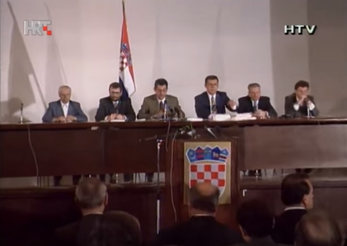 Dan neovisnosti: 8. listopada 1991. raskinute sve državnopravne veze s Jugoslavijom