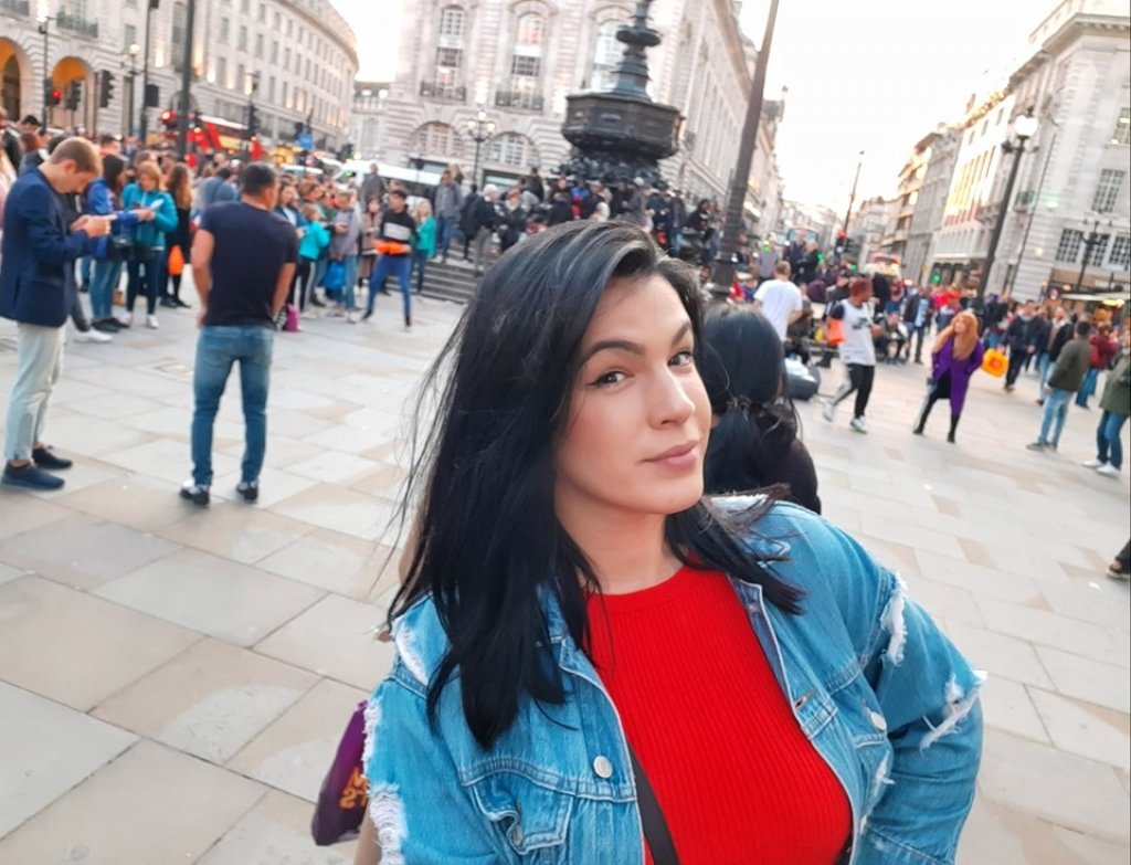 Mlada Čitlučanka svojim statusima oduševljava Hercegovce