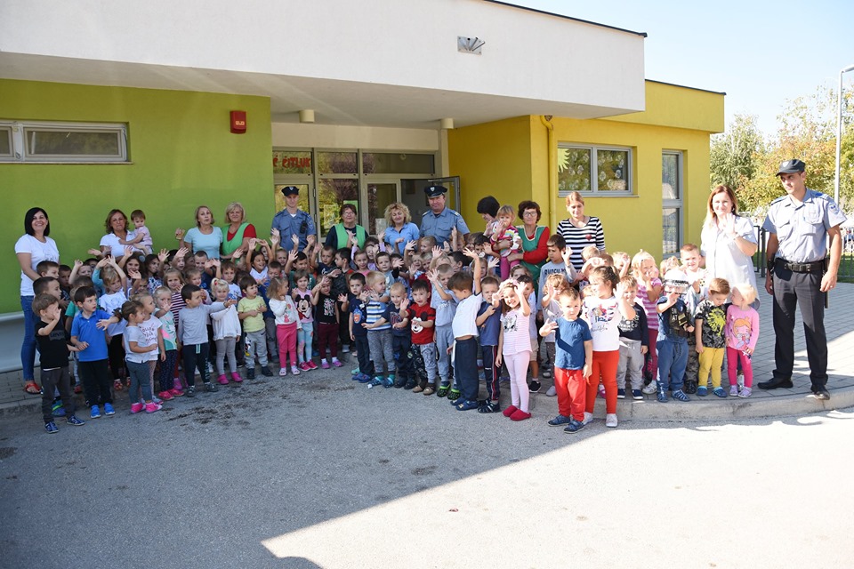 Edukativnim predavanjem mališanima približen rad policije