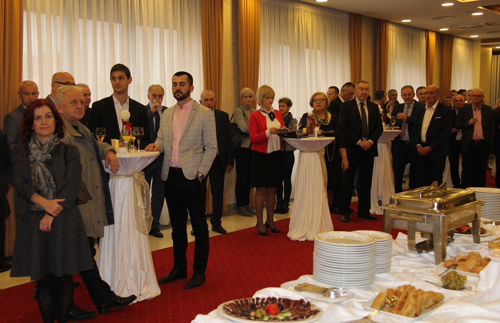 Upriličen Božićno-novogodišnji susret