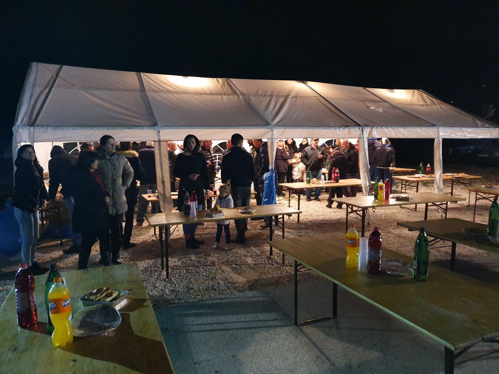 FOTO-VIDEO Mještanji Donje Blatnice upriličili zajedničko druženje uoči Božića