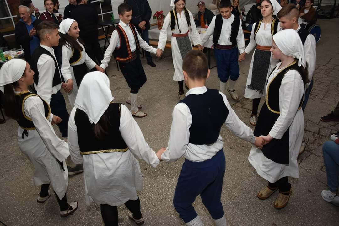 U Čitluku se održava Božićni sajam “Ususret Božiću”