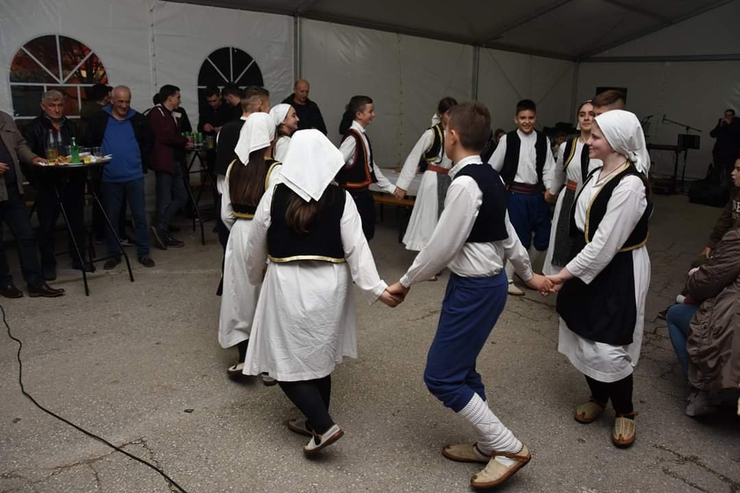 U Čitluku se održava Božićni sajam “Ususret Božiću”