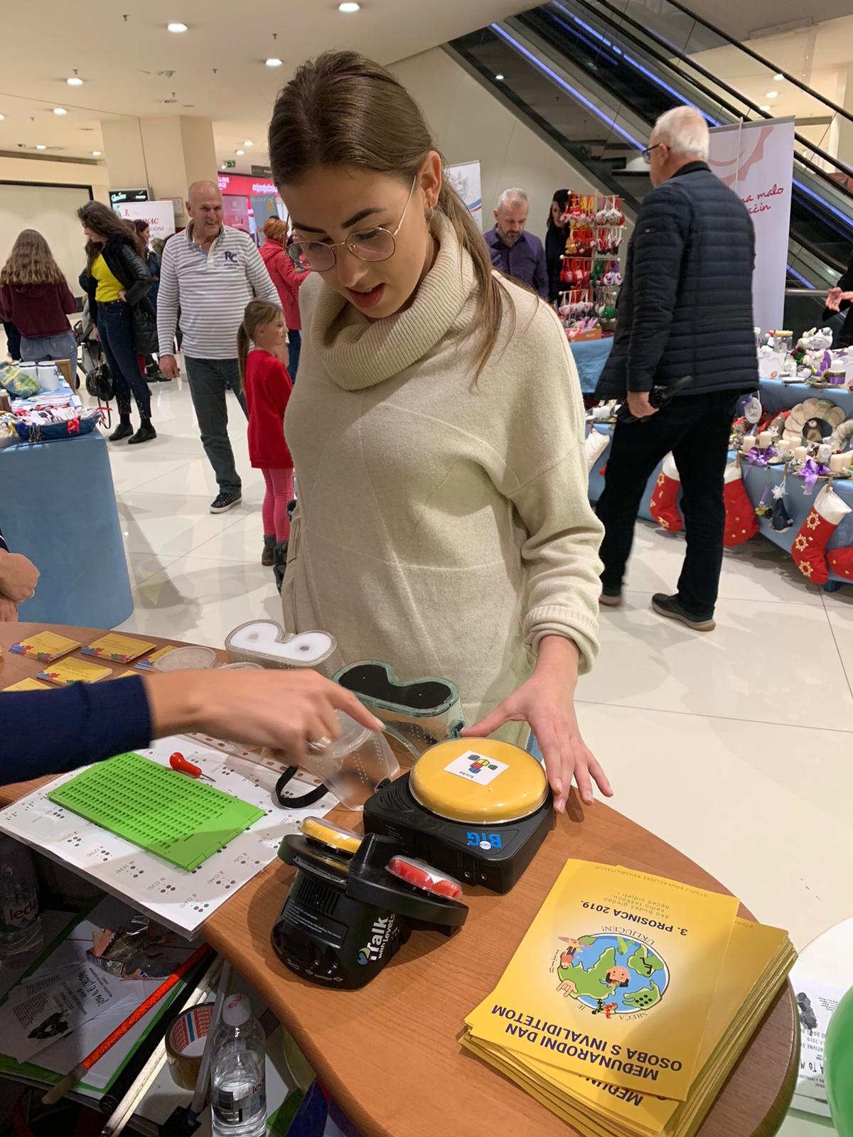 FOTO: Studenti edukacijske rehabilitacije obilježili dan osoba s invaliditetom