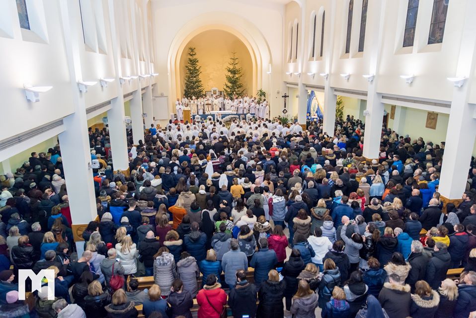 Veliki broj hodočasnika nazočio molitvenom dočeku Nove godine u Međugorju