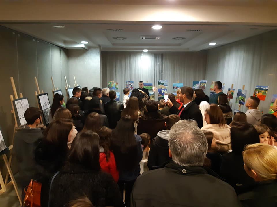 U Čitluku otvorena izložba radova polaznika tečaja crtanja i slikanja pod vodstvom Vilima Parića