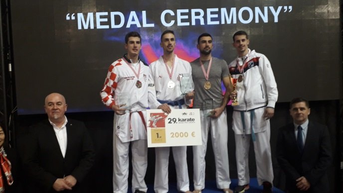 Hrvatski karatisti osvojili 16 medalja na Grand prixu Croatia