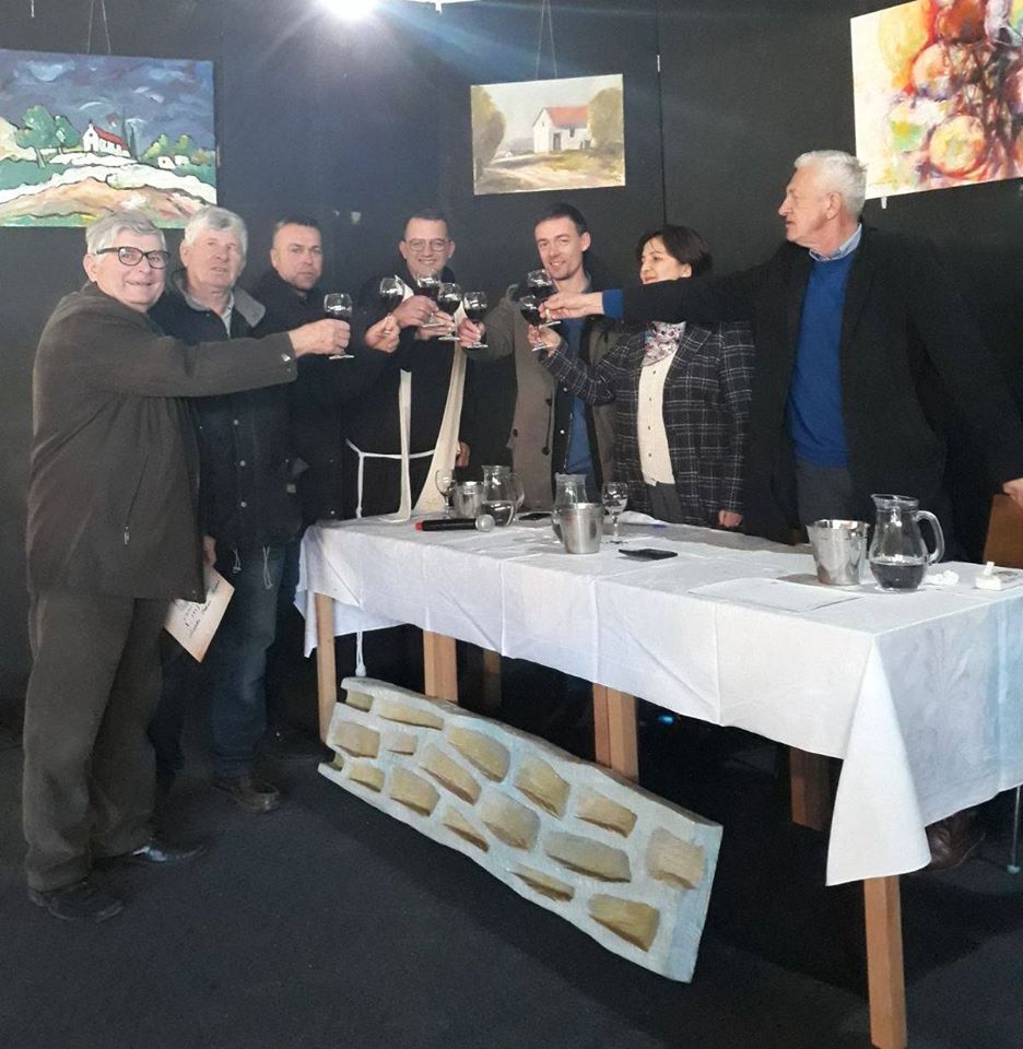 FOTO: Kušanje mladoga vina održano u najstarijem podrumu u BiH