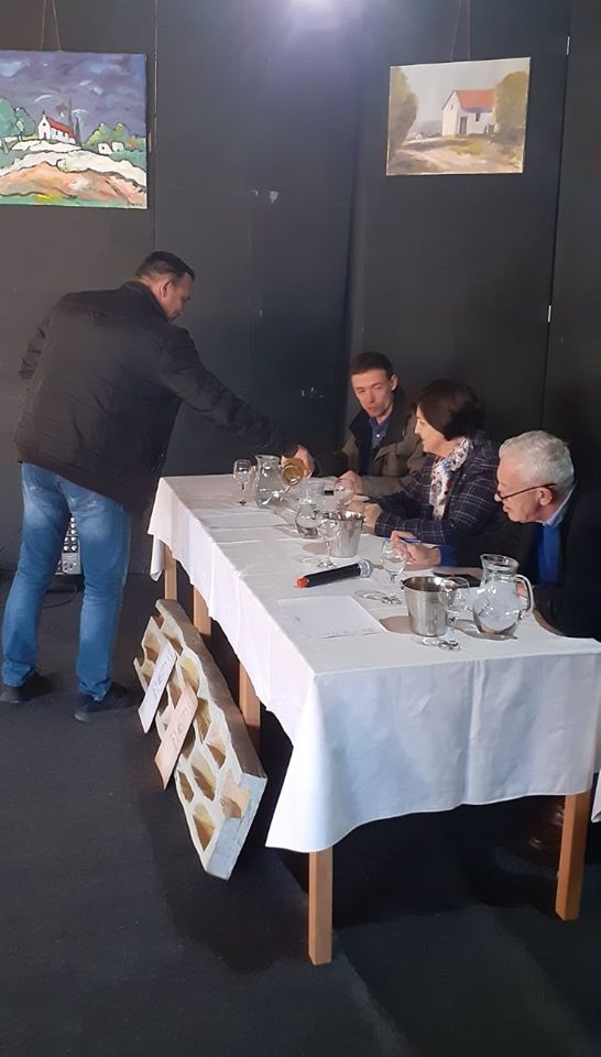 FOTO: Kušanje mladoga vina održano u najstarijem podrumu u BiH