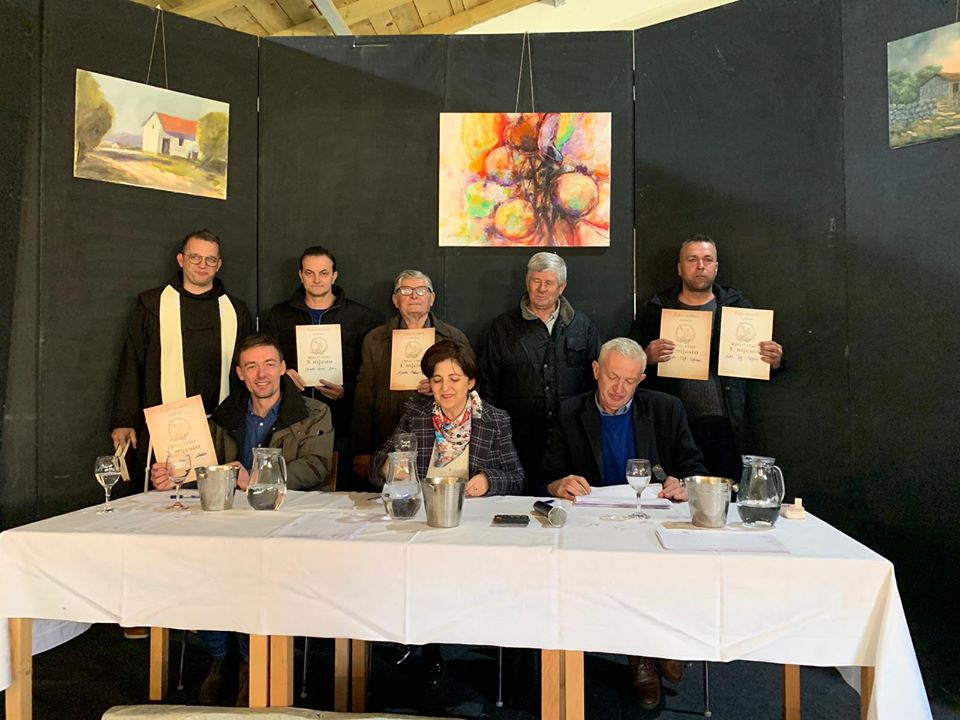 FOTO: Kušanje mladoga vina održano u najstarijem podrumu u BiH