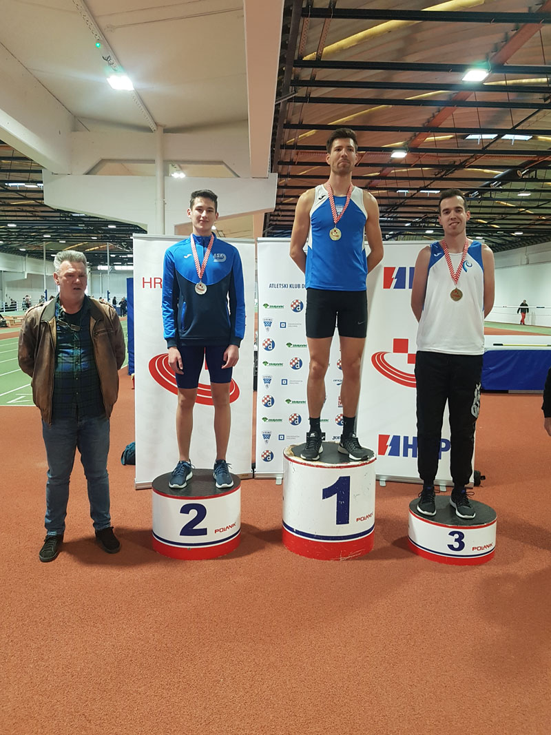 FOTO: Lucia Ćurković dvostruka državna juniorska prvakinja u disciplinama skok u dalj i troskok