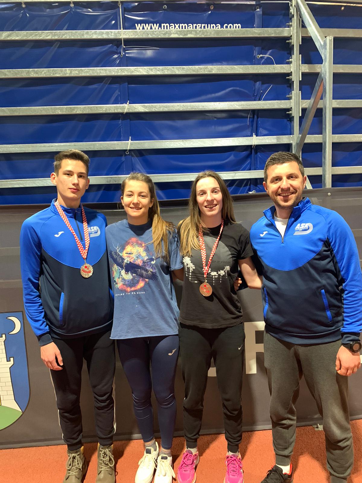 FOTO: Lucia Ćurković dvostruka državna juniorska prvakinja u disciplinama skok u dalj i troskok