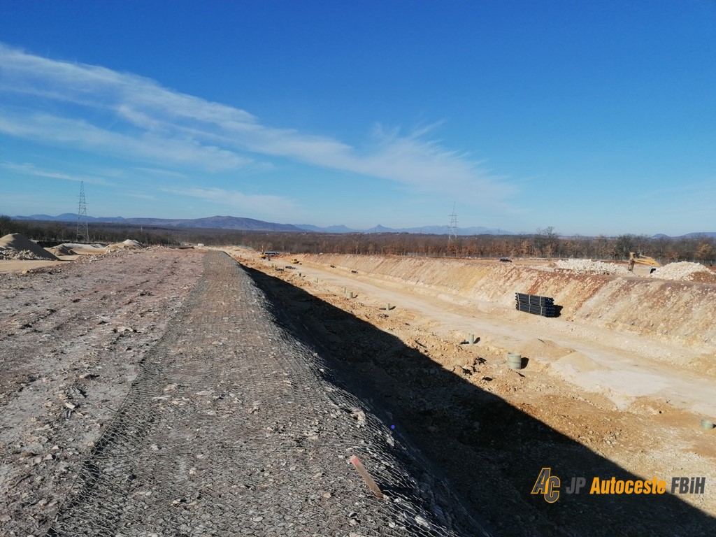 Završava se montaža asfaltne baze na poddionici Buna – Počitelj