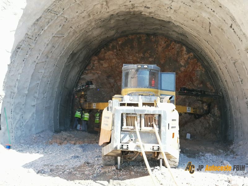FOTO: Pogledajte kako napreduju radovi na izgradnji autoceste od Zvirovića prema Počitelju