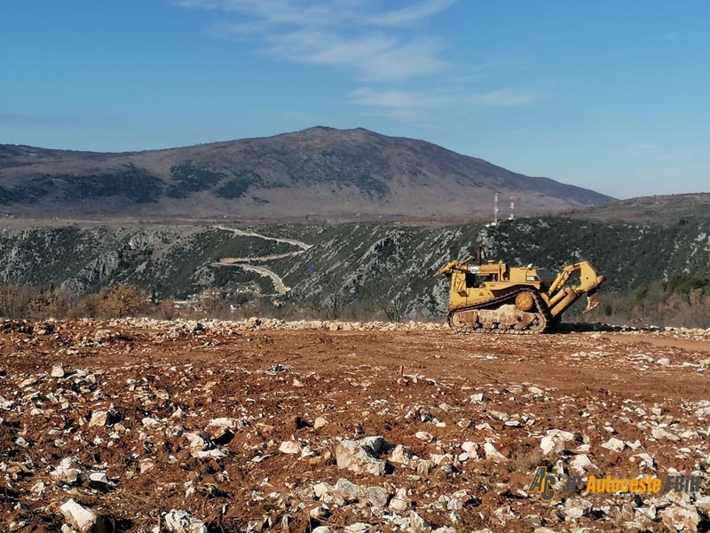 FOTO: Pogledajte kako napreduju radovi na izgradnji autoceste od Zvirovića prema Počitelju