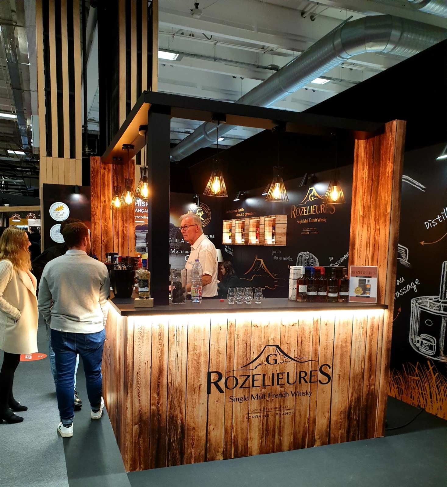 FOTO: Vinari okupljeni oko Blaž Enology na studijskom putovanju u Francuskoj