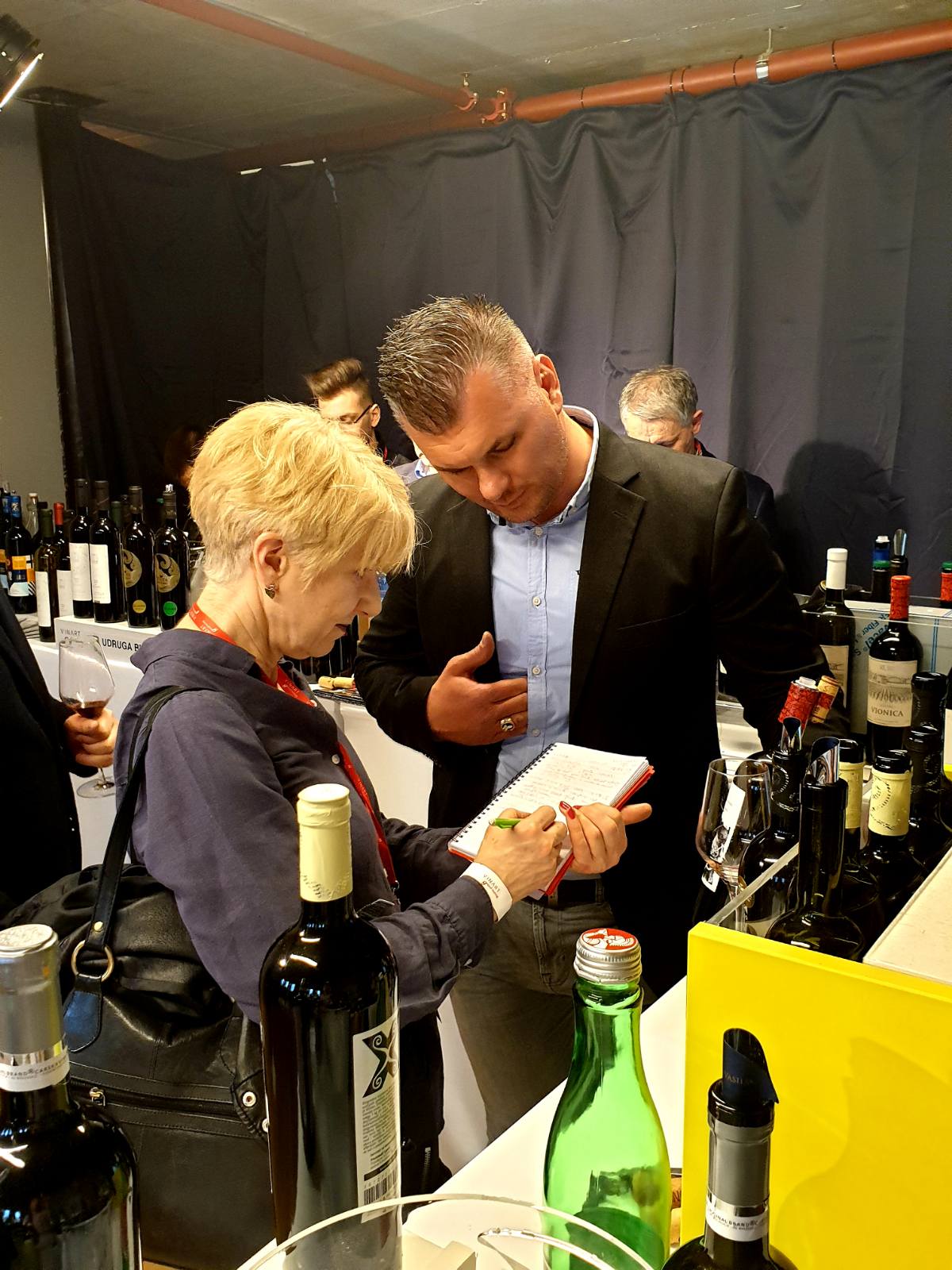 FOTO: Hercegovački vinari sudjelovali na Vinart Grand Tastingu u Zagrebu