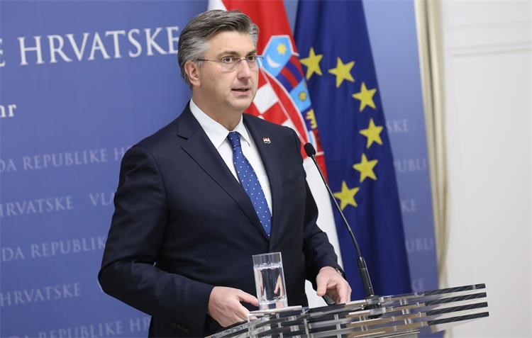 Plenković predstavio paket mjera za pomoć gospodarstvu težak 30 milijardi kuna