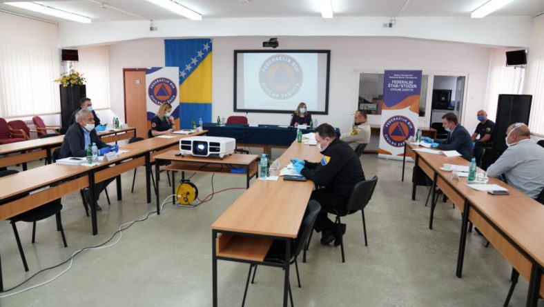 Uspostavlja se javni prijevoz putnika, s radom počinju ugostiteljski objekti i privatne stomatološke ordinacije