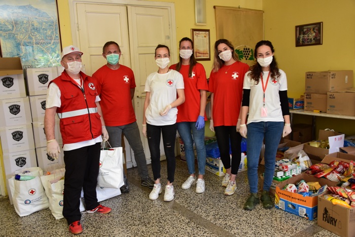 Neumorni volonteri Crvenog križa Čitluk završavaju treću akciju podijele hrane i higijenskih potrepština
