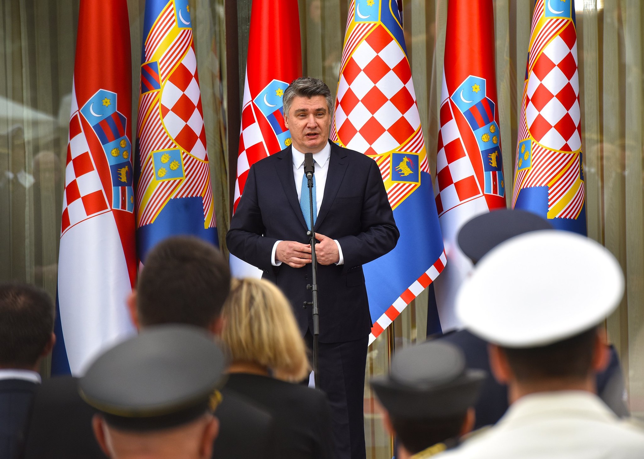 Milanović u Kninu odlikuje generale HVO-a: Baju Soptu, Miju Jelića, Antona Luburića, Iliju Nakića i Matu Bilonjića