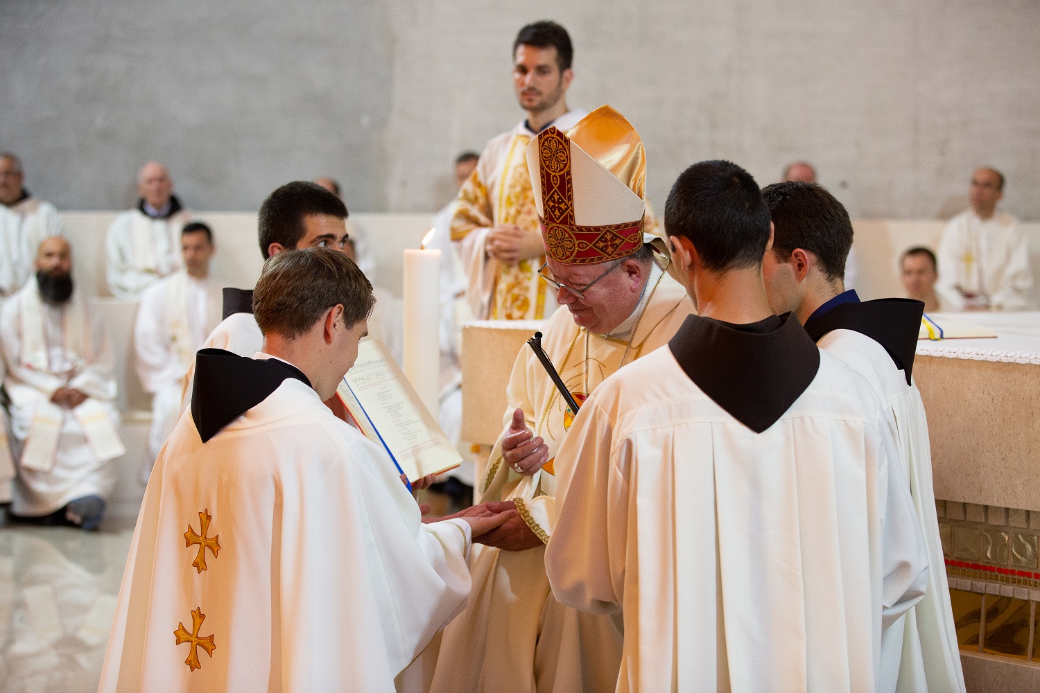 Za svećenike zaređeni fra Zlatko Ćorić, fra Renato Galić, fra Stipe Rotim i fra Lovro Šimić