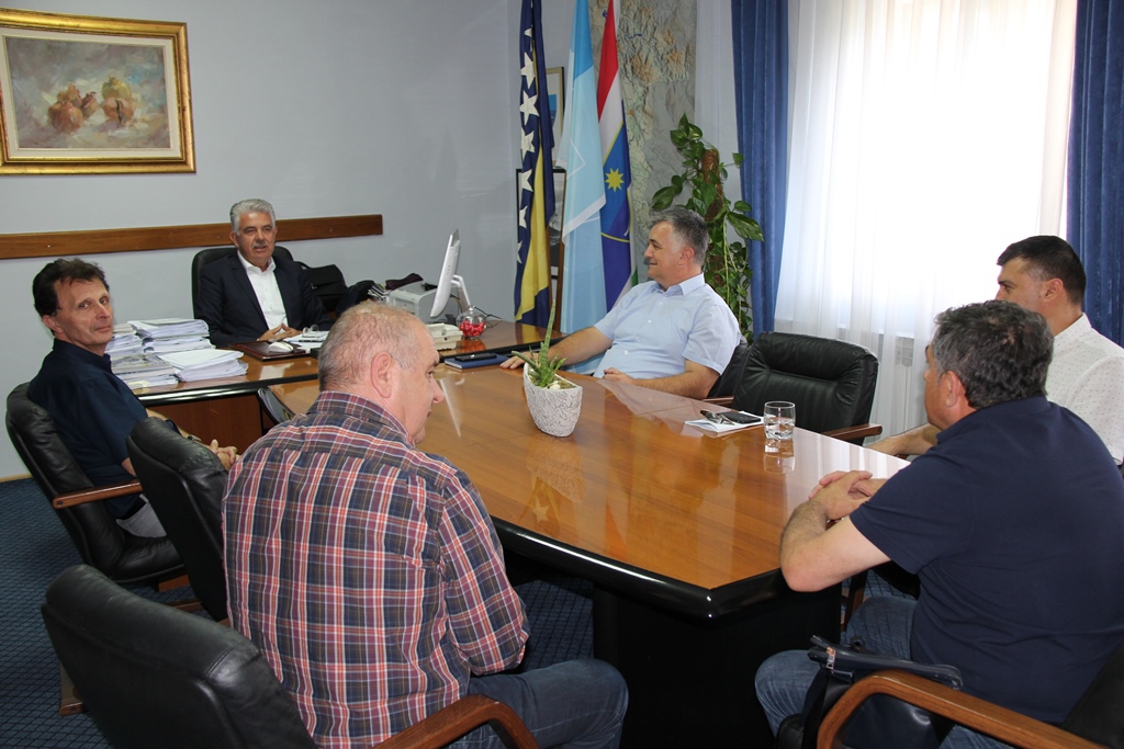 Herceg i Laketić s predstavnicima Klastera metala i platike
