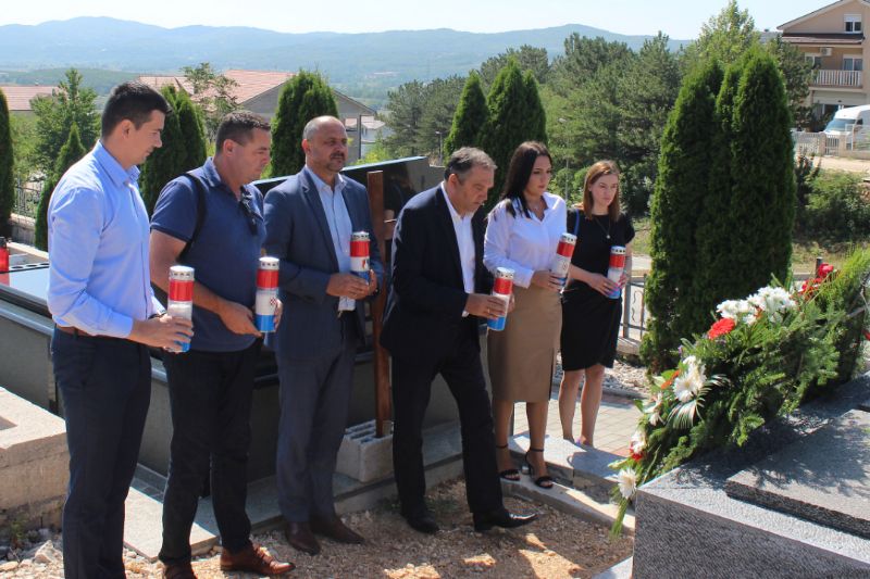 Sjećanje i dužna počast Zdravku Bešliću na prvu godišnjicu njegove smrti