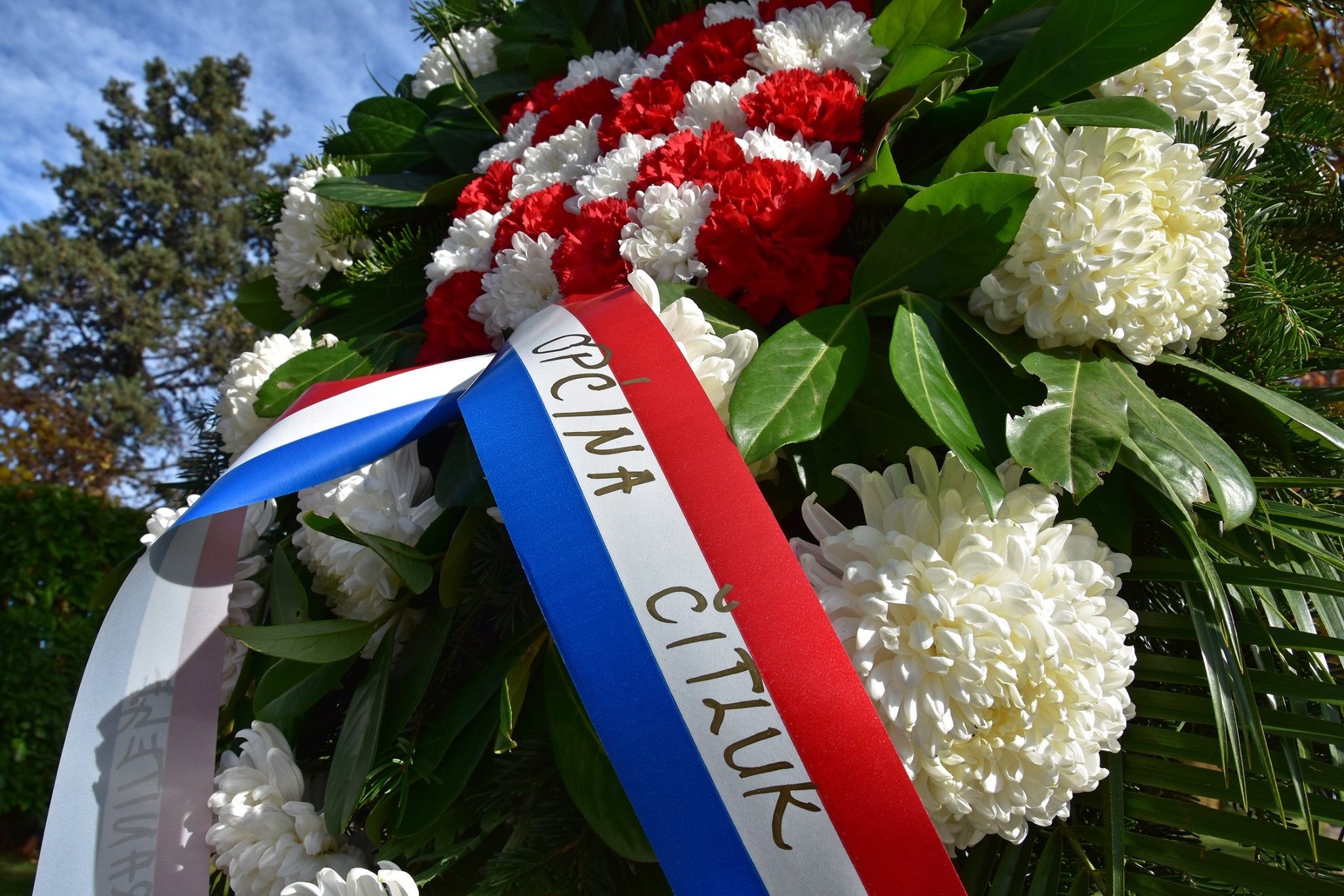 Uoči Svih svetih odana počast poginulim i umrlim braniteljima Brotnja