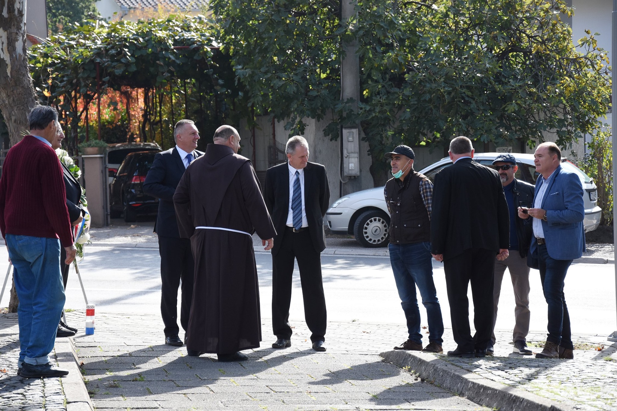 Uoči Svih svetih odana počast poginulim i umrlim braniteljima Brotnja