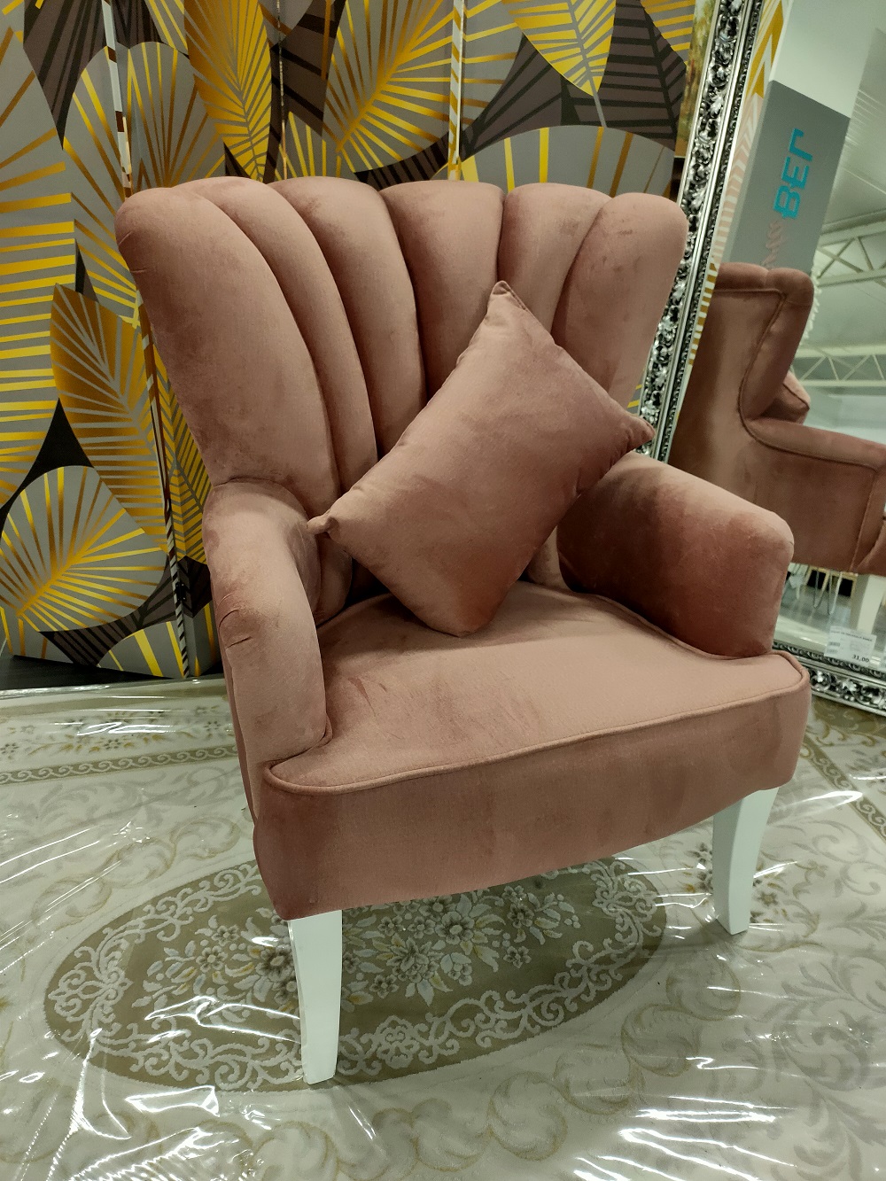 Uz fotelje iz Salona namještaja Mališić napravite savršen kutak za opuštanje u vašem domu