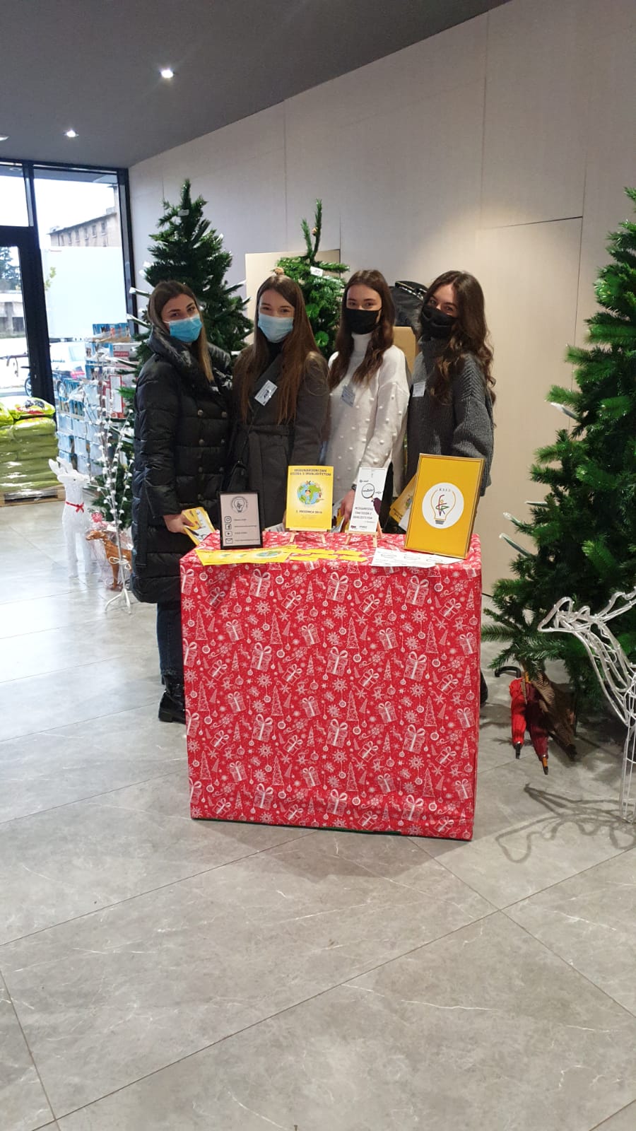 FOTO: U organizaciji Kluba studenata edukacijske rehabilitacije „ERGO“ i u Čitluku obilježen Međunarodni dan osoba s invaliditetom