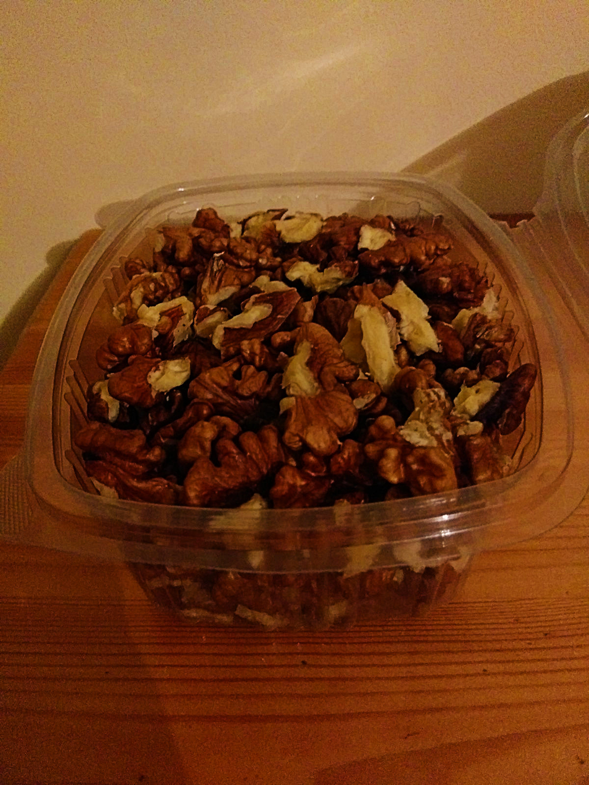 OPG Bašča: Pekmez od grožđa, suhe smokve, ćupter, maslinovo ulje, vino, rakija…