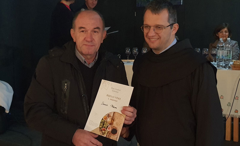 FOTO: U Gradnićima održano drugo po redu kušanje mladog vina