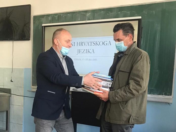 OŠ fra Didaka Buntića i OMH Čitluk zajednički obilježili Dane hrvatskog jezika