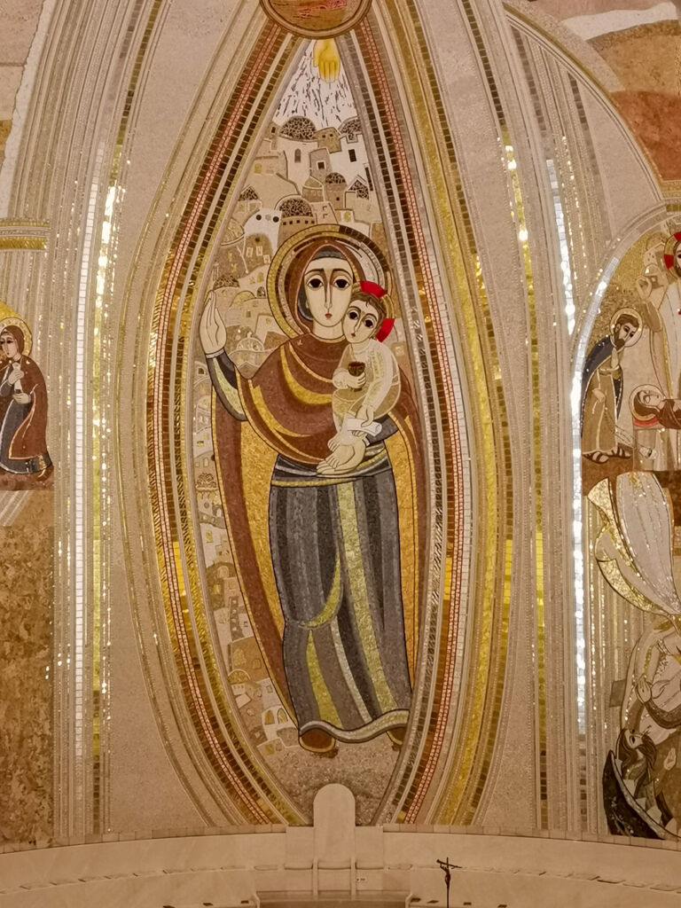 Predivan mozaik krasi crkvu svetih Petra i Pavla u Mostaru