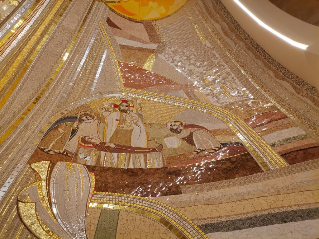 Predivan mozaik krasi crkvu svetih Petra i Pavla u Mostaru