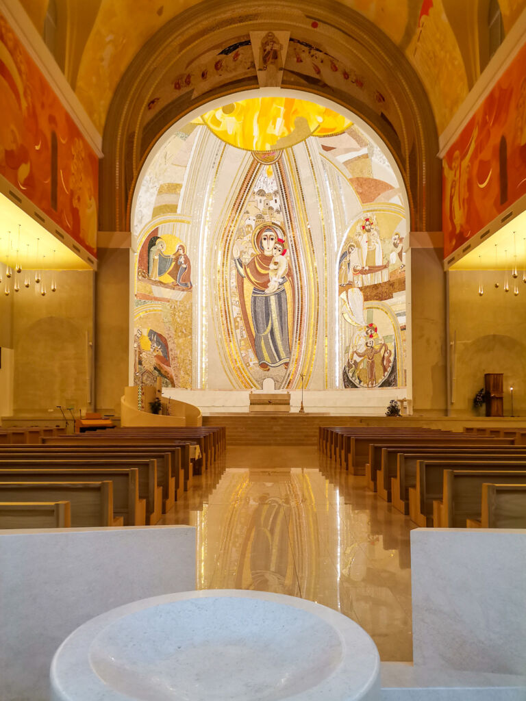 Predivan mozaik krasi crkvu svetih Petra i Pavla u Mostaru