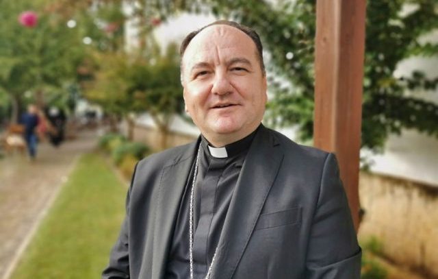 Uskrsna poruka biskupa Petra Palića