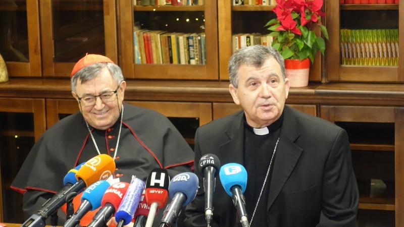 AUDIO: Uskrsna poslanica kardinala Puljića i nadbiskupa Vukšića