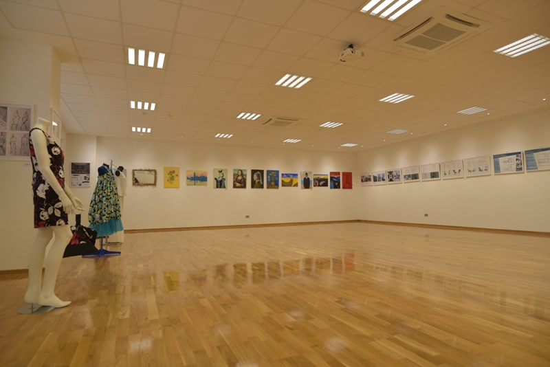 FOTO: Svečano otvorena galerija Visoke škole “Logos centar” u Mostaru